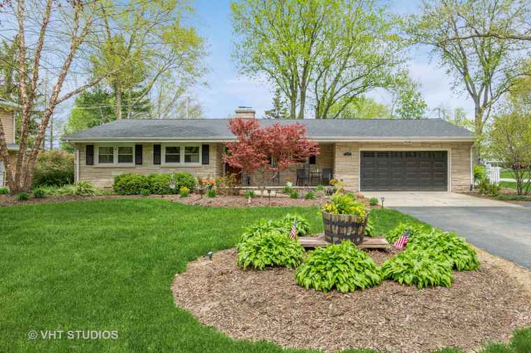 Photo of 23 Orchard Ave Oswego, IL 60543
