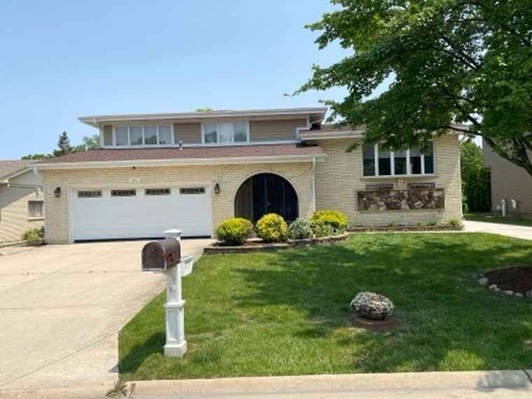 Photo of 473 S Edgewood Ave Wood Dale, IL 60191