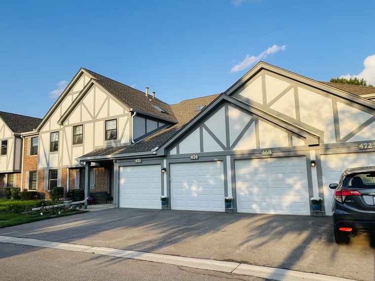 Photo of 468 Elizabeth Dr Unit 17B Wood Dale, IL 60191