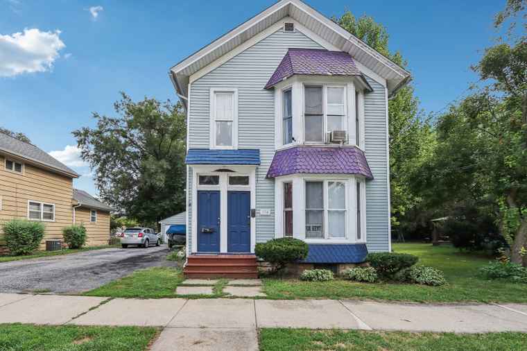 Photo of 330 First St Batavia, IL 60510