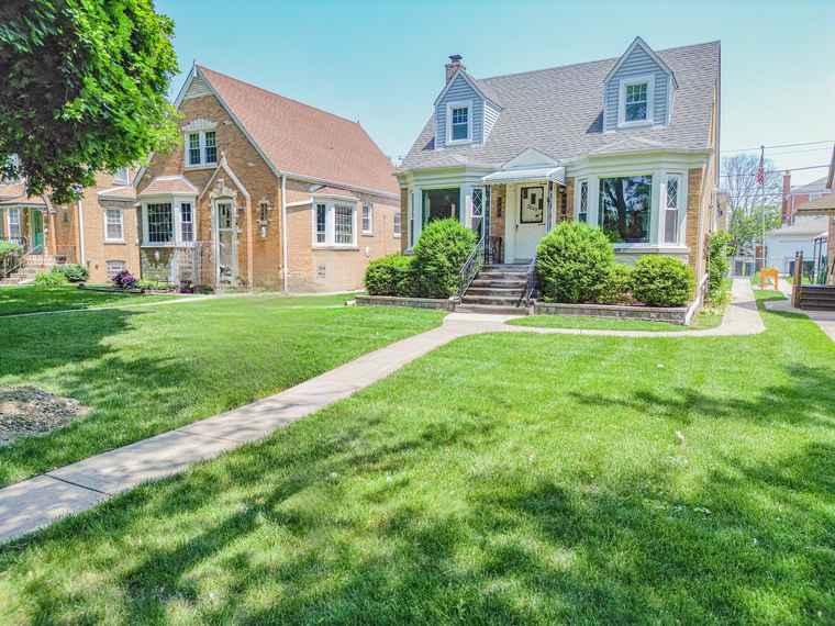 Photo of 3009 N 78th Ct Elmwood Park, IL 60707