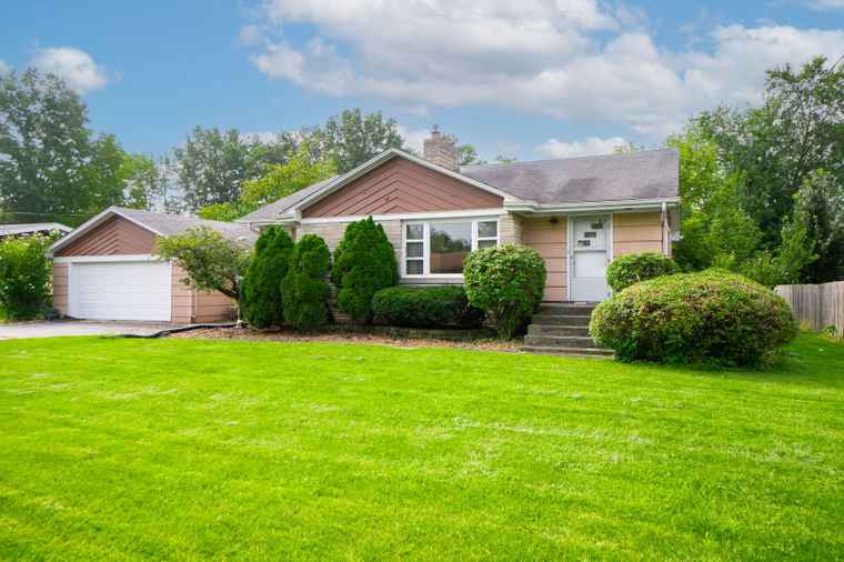 Photo of 3225 Otto St Lansing, IL 60438