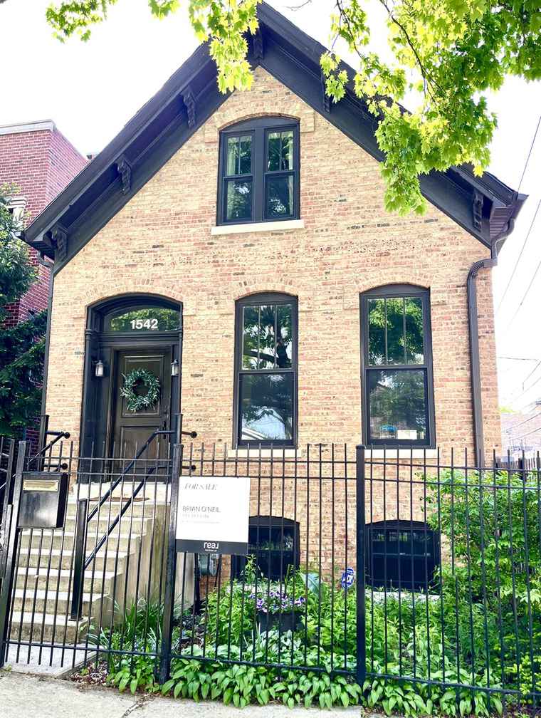 Photo of 1542 N Maplewood Ave Chicago, IL 60622