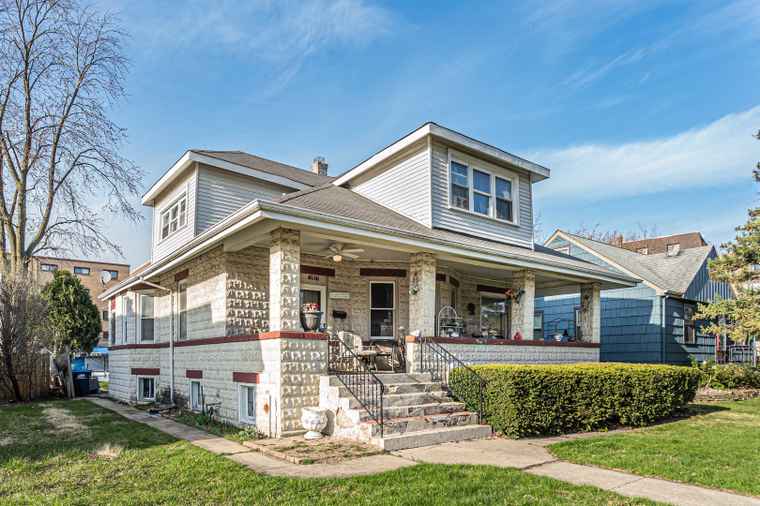 Photo of 1638 Oakwood Ave Des Plaines, IL 60016
