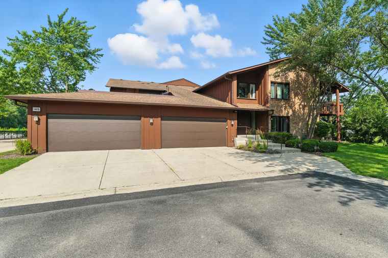 Photo of 1415 Chartres Dr Unit 1F Northbrook, IL 60062