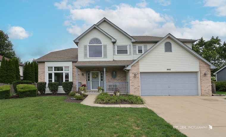 Photo of 446 Windsor Dr Oswego, IL 60543