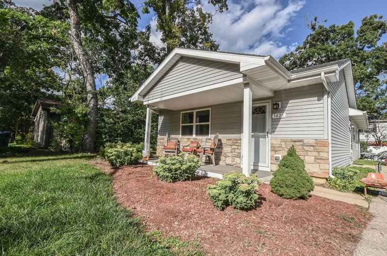Photo of 1425 N Mcaree Rd Waukegan, IL 60085