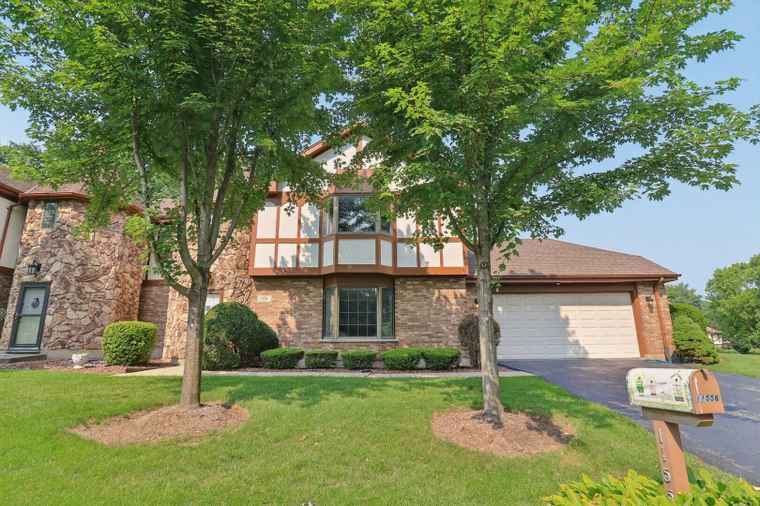 Photo of 11556 S Alpine Ave Palos Park, IL 60464