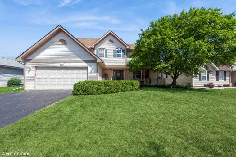 Photo of 4705 Peacock Ln Plainfield, IL 60586
