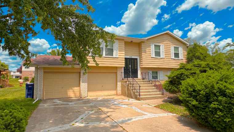 Photo of 6024 Beechwood Rd Matteson, IL 60443