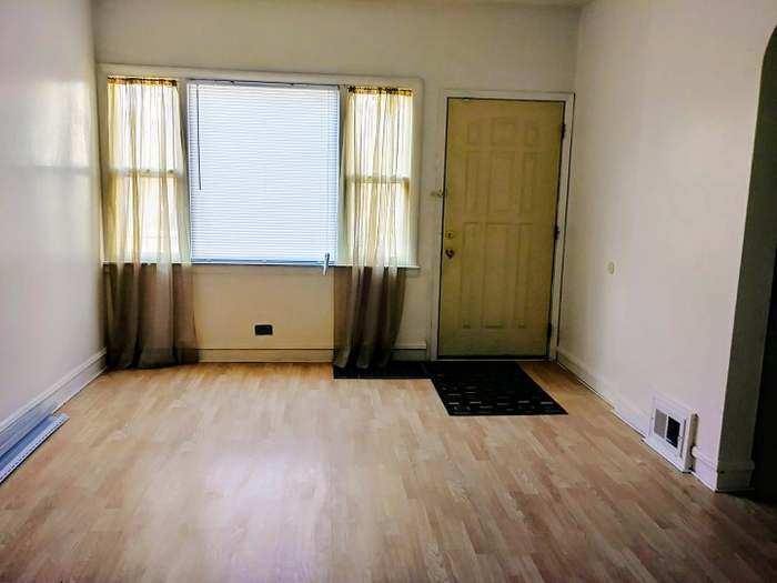 8237 S Saginaw Ave Chicago Il 60617 4 Beds 2 Baths 8237 S Saginaw Ave Chicago Il 60617 4 Beds 2 Baths