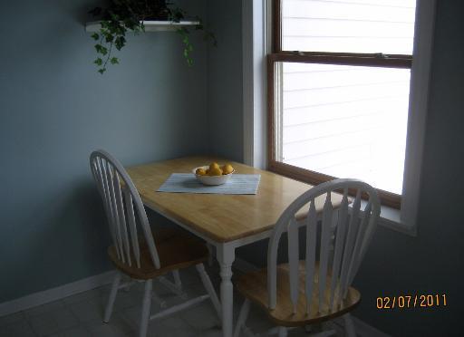 8217 N Olcott Ave Niles Il 60714 2 Beds 1 5 Baths 8217 N Olcott Ave Niles Il 60714 2 Beds 1 5 Baths