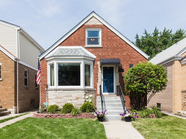 5348 N Melvina Ave Chicago Il 60630 Mls 10016575 Redfin
