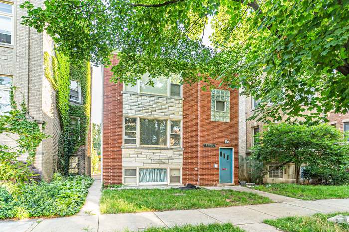 7530 N Oakley Ave, Chicago, IL 60645, MLS# 11868780