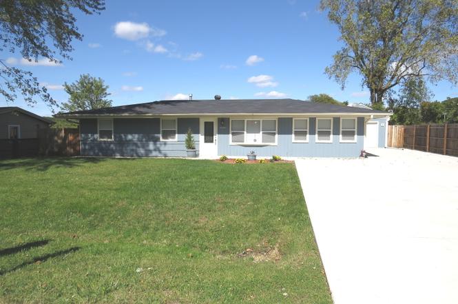 34W760 N James Dr, St. Charles, IL 60174 | MLS# 10891036 ...