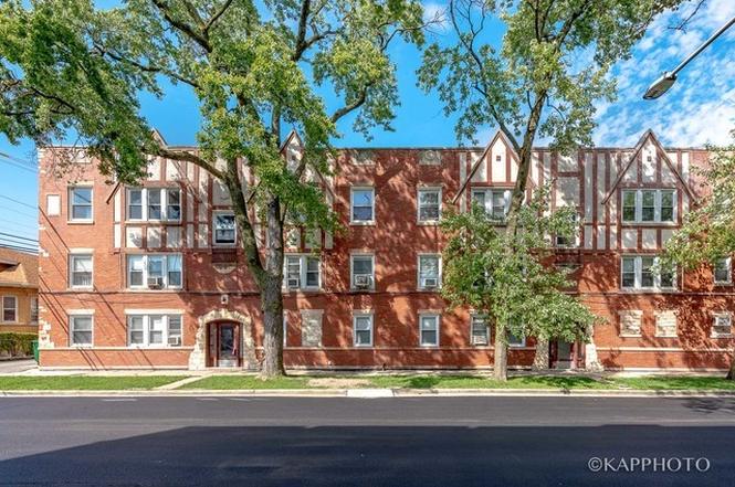 5206 W Schubert Ave #1, Chicago, IL 60639 | MLS# 10535059 | Redfin