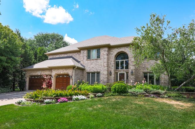 835 PUEBLO Ct, Naperville, IL 60565 | MLS# 10781117 | Redfin