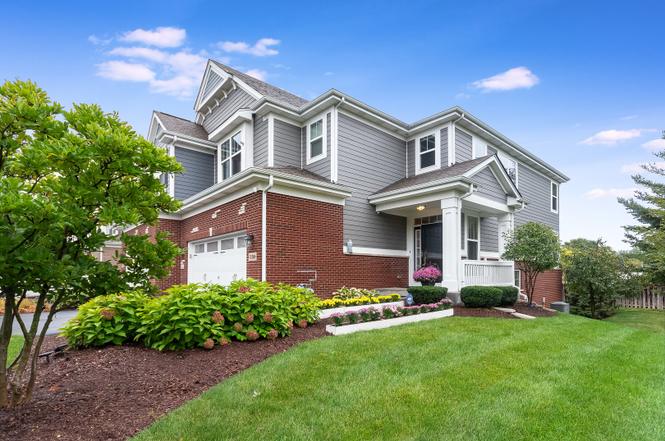 terminiページです 3S584 Breme Dr W, Warrenville, IL 60555 | Redfin