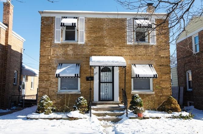 217 Geneva Ave Bellwood Il 60104 Mls 09470159 Redfin 217 Geneva Ave Bellwood Il 60104