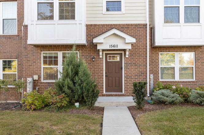 15611 Alice Mae Ct, Orland Park, IL 60462 | Redfin