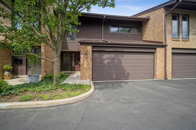 1805 Wildberry Dr Unit D, Glenview, IL 60025 | MLS# 11627271 | Redfin