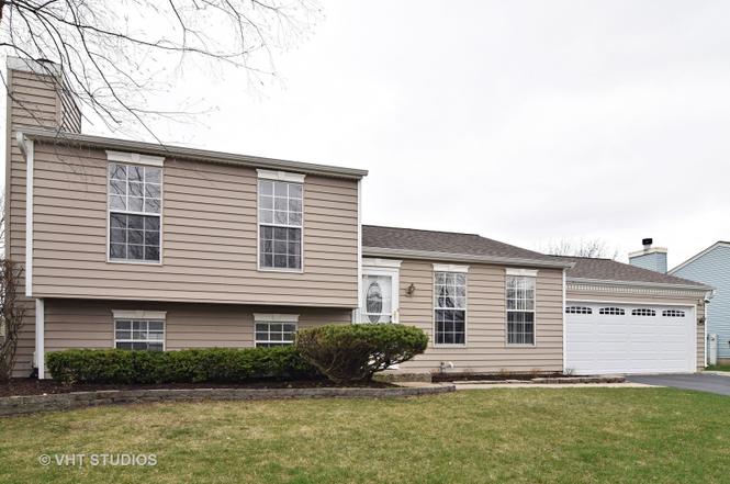 1250 Narragansett Dr, CAROL STREAM, IL 60188 | MLS ...