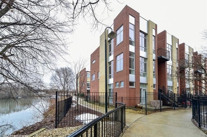 2823 N OAKLEY Ave Unit A, Chicago, IL 60618 | MLS# 10265304 | Redfin