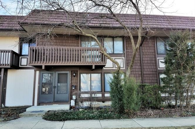 1375 Court P, HANOVER PARK, IL 60133 | MLS# 09563399 | Redfin