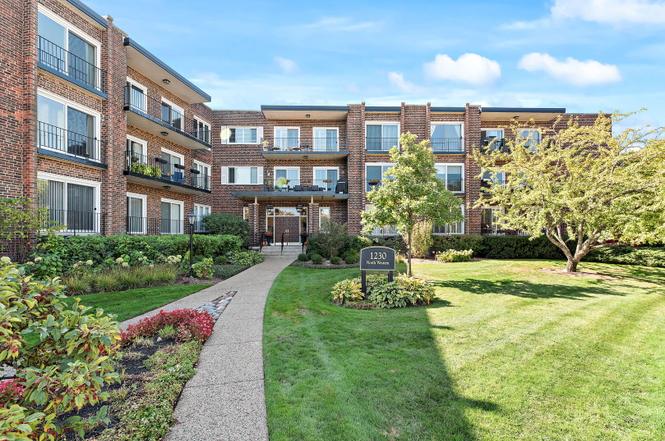 1230 N Western Ave #205, Lake Forest, IL 60045 | MLS# 11633406 | Redfin