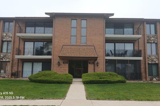 Second  Facts &Features –Shady Lane 9950 Shady Ln Unit 1B, Orland Park, IL 60462 | Redfin