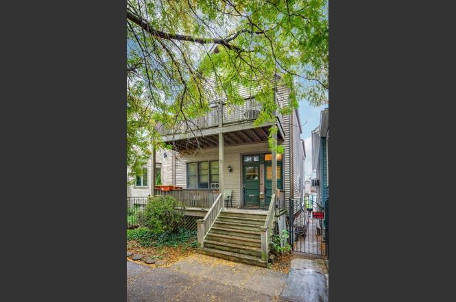 1821 W Farragut