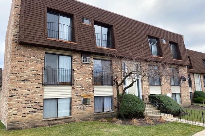 175 N Waters Edge Dr #201, Glendale Heights, IL 60139 ...