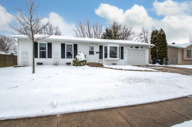 1722 10th Ave, Belvidere, IL 61008 | MLS# 10615791 | Redfin