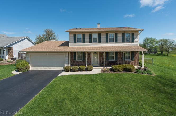 1990 W Alder, Hoffman Estates