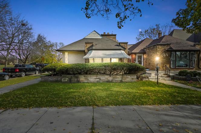 1759 N Sayre Ave, Chicago, IL 60707 | Redfin