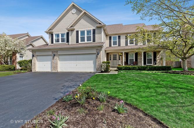 1805 Nicholson Dr, Hoffman Estates, IL 60192 | MLS ...