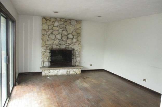 77 Finch Ct Naperville Il 60565 Mls 10160124 Redfin