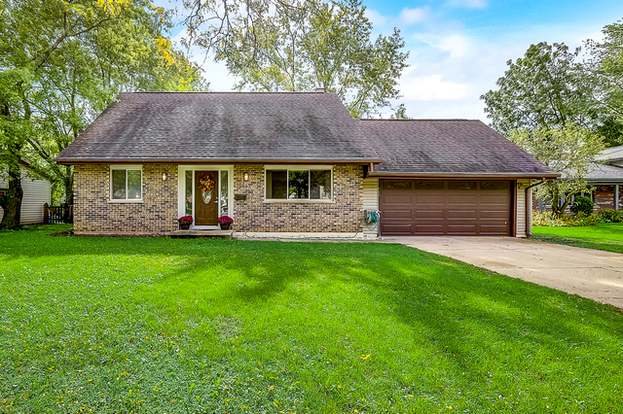 913 Abbington Dr Crystal Lake Il 60014 Mls 10533170 Redfin
