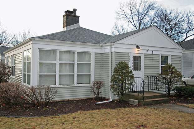 402 N Linden St Itasca Il 60143 Mls 10167171 Redfin