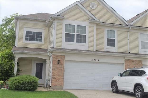 https://ssl.cdn-redfin.com/photo/68/mbphoto/191/genMid.11446191_0.jpg

