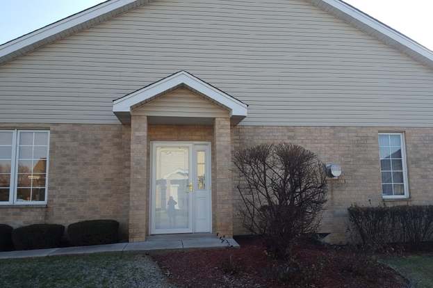 13532 Laramie Ave Crestwood Il 60418 Mls 10156206 Redfin