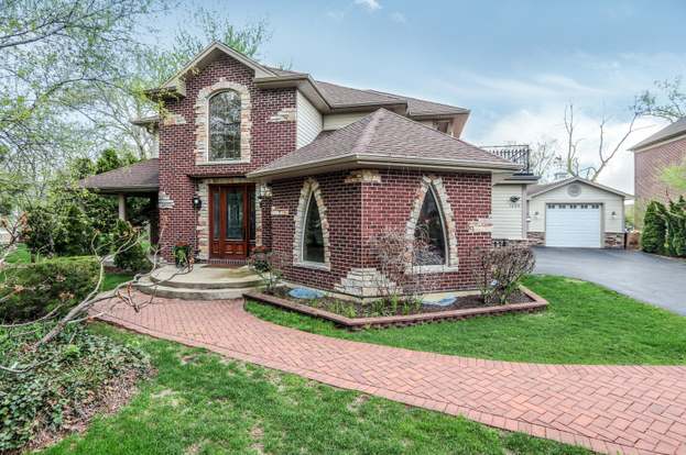 1129 S Brockway St Palatine Il 60067 Mls 10446216 Redfin