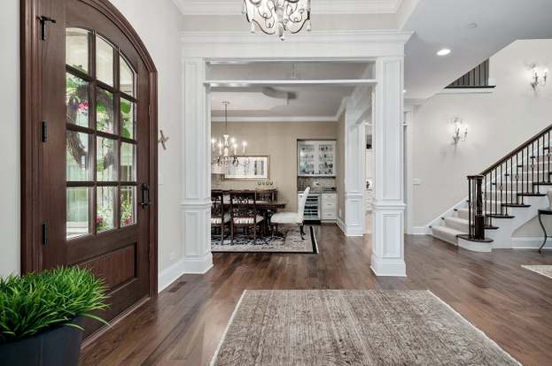8081 Savoy Club Ct Burr Ridge Il 60527 Mls 10932221 Redfin [ 414 x 623 Pixel ]