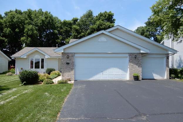 10574 Meadowsweet Ln Roscoe Il 61073 4 Beds 3 Baths