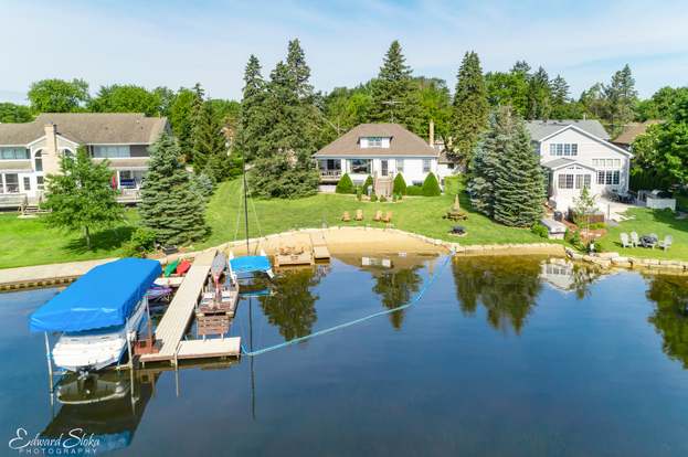 191 Edgewater Dr Crystal Lake Il 60014 Mls 10435252 Redfin