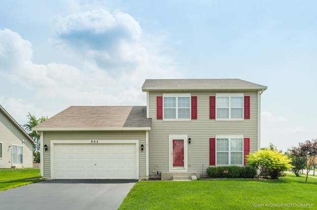 802 Martin Ct Plano Il 60545 Mls 09712313 Redfin 802 Martin Ct Plano Il 60545 Mls, Martins Garage Doors Geneva Ny