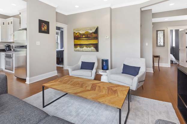 1318 W Bryn Mawr Ave 3 Chicago Il 60660 2 Beds 2 Baths