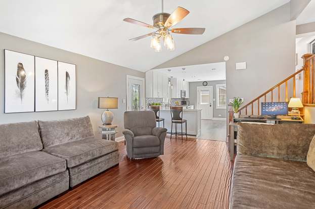526 N Garfield St Lombard Il 60148 Realtor Com