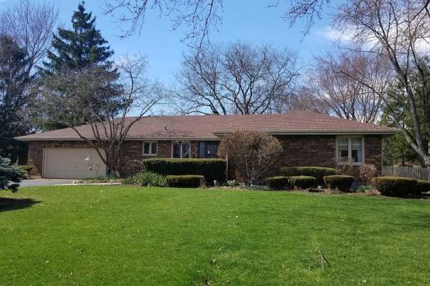 1284 Pleasant Dr Elgin Il 60123 Mls 10270355 Redfin