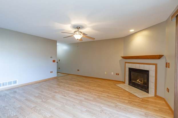 367 Stonington Pl 367 South Elgin Il 60177 Mls 10607355 Redfin